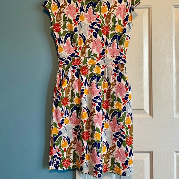 Boden Florrie dress in Ivory Oriental Bird color way in size 4 - Picture 2 of 5